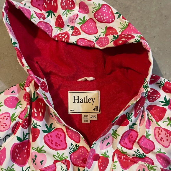 Harley Girls Rain Coat, worn but still have lots of love to give! - Picture 2 of 3